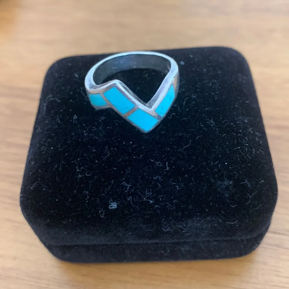 Turquoise Ring - Picture 2 of 3